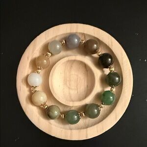 Elegant Green and Gold Beaded Bracelet